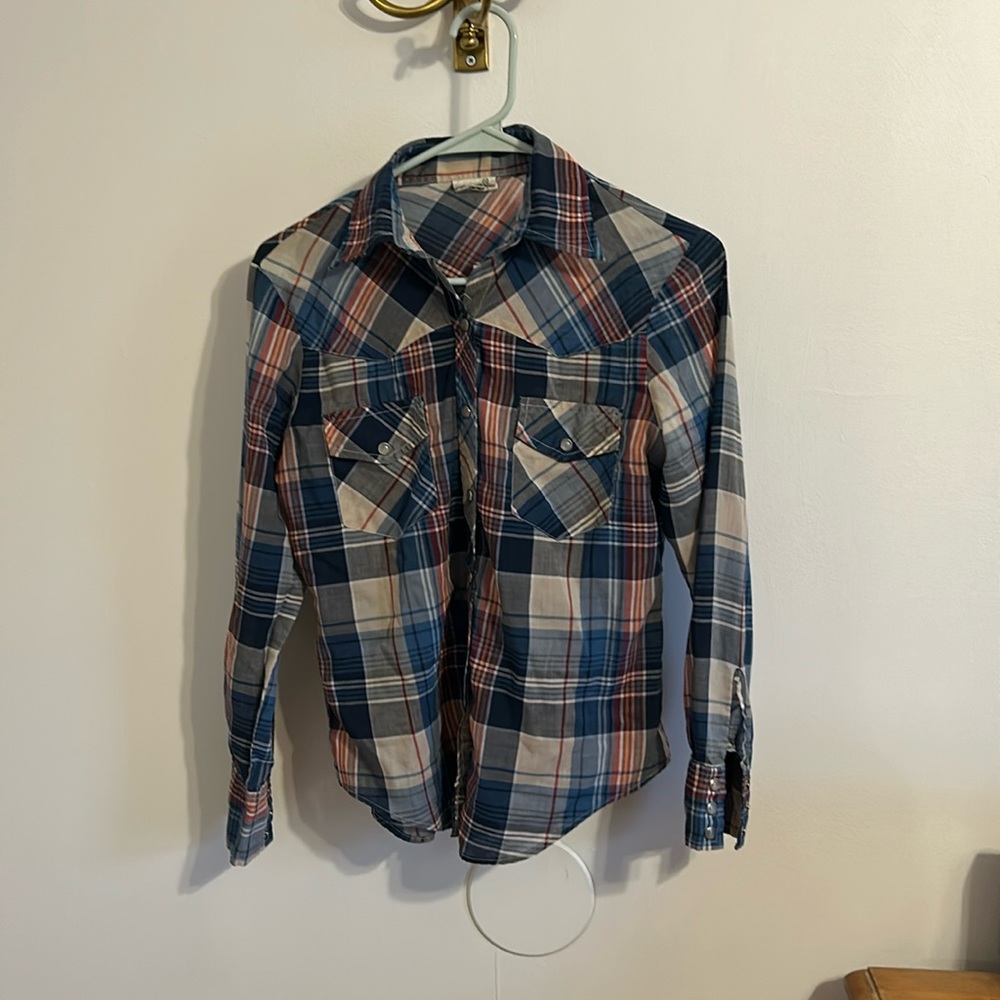 Vintage western style button up shirt